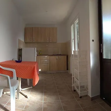Edi Apartment